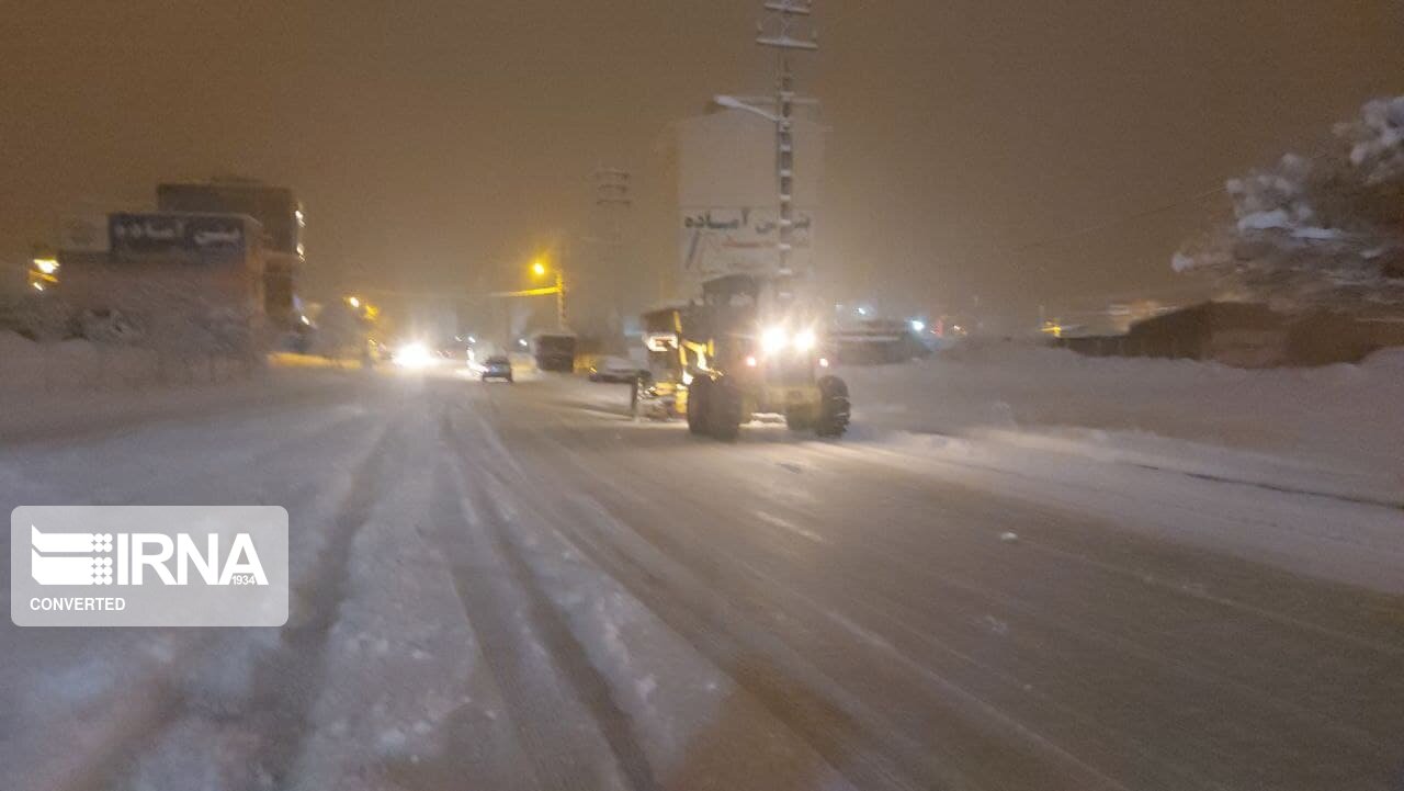 اردبیل زیر برف و سرمای شدید 