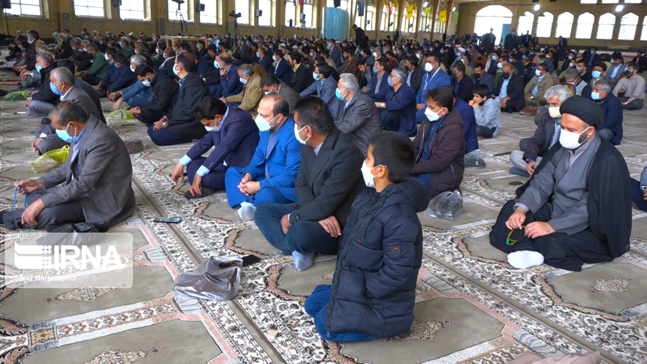 امام جمعه ریگان: سیل خروشان حضور مردم در نهم دی آتش فتنه را خاموش کرد