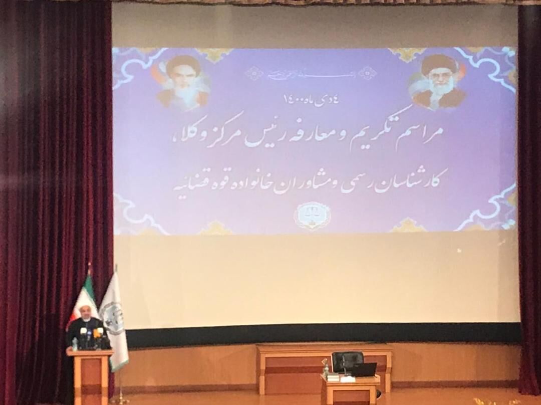 دشمن برای قرار دادن نهاد وکالت در برابر حاکمیت برنامهریزی میکند