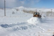 بیش از ۹۰ روستای مهاباد در محاصره برف و کولاک
