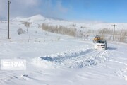 ۴۸ روستای شاهین‌دژ همچنان در محاصره برف قرار دارد