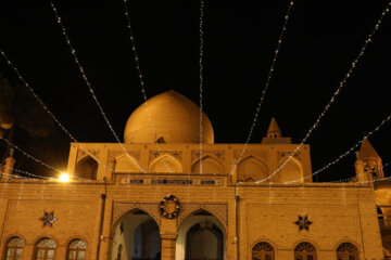 آغاز سال نومیلادی حال وهوای شب های جلفای اصفهان