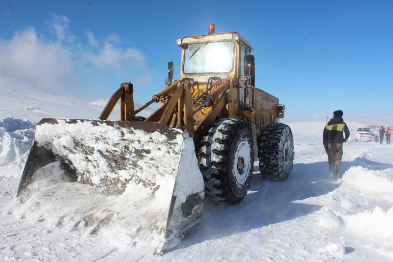 راه مسدود ۷۳ روستای خلخال باز شد راه مسدود ۷۳ روستای خلخال باز شد
