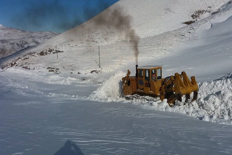 ۴ روستای سخت‌گذر تکاب از محاصره برف خارج شد 