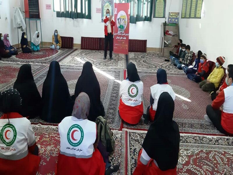 مانور زلزله در ۲۵ خانه هلال خراسان جنوبی برگزار شد مانور زلزله در ۲۵ خانه هلال خراسان جنوبی برگزار شد