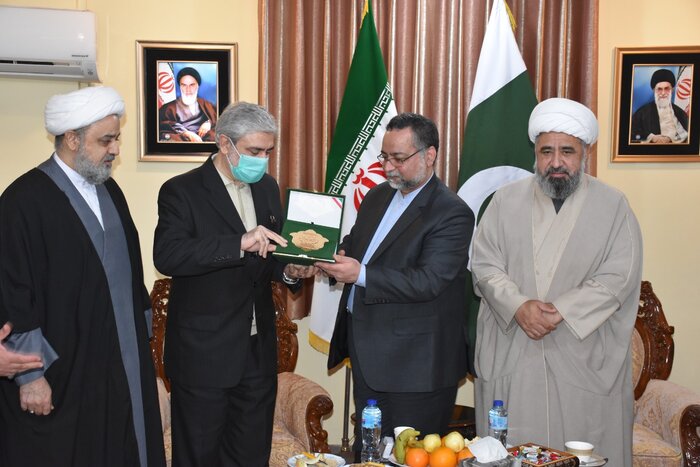 جلسه دبیرکل مجمع تقریب مذاهب اسلامی باشخصیتهای پاکستان به روایت تصویر