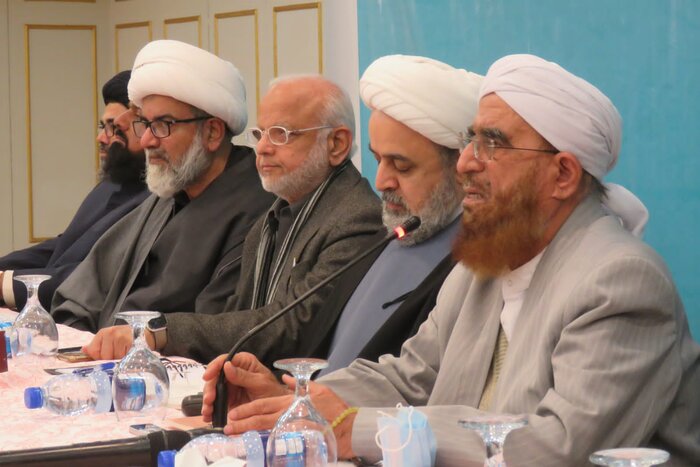 دیدار وزیر امور مذهبی و نخبگان دینی پاکستان با دبیرکل مجمع تقریب