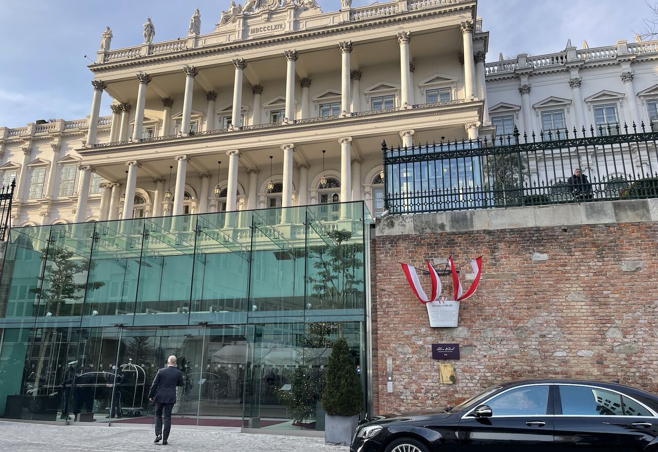 مذاکرات وین ادامه دارد؛ تنفس سه روزه از پنجشنبه بخاطر تعطیلات سال نو مذاکرات وین ادامه دارد؛ تنفس سه روزه از پنجشنبه بخاطر تعطیلات سال نو