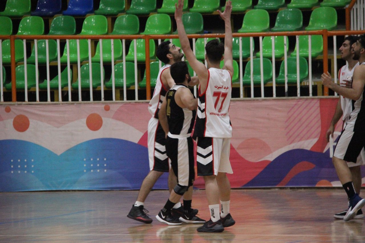 مسابقات دور رفت لیگ دسته یک بسکتبال کشور در بوشهر پایان یافت
 مسابقات دور رفت لیگ دسته یک بسکتبال کشور در بوشهر پایان یافت