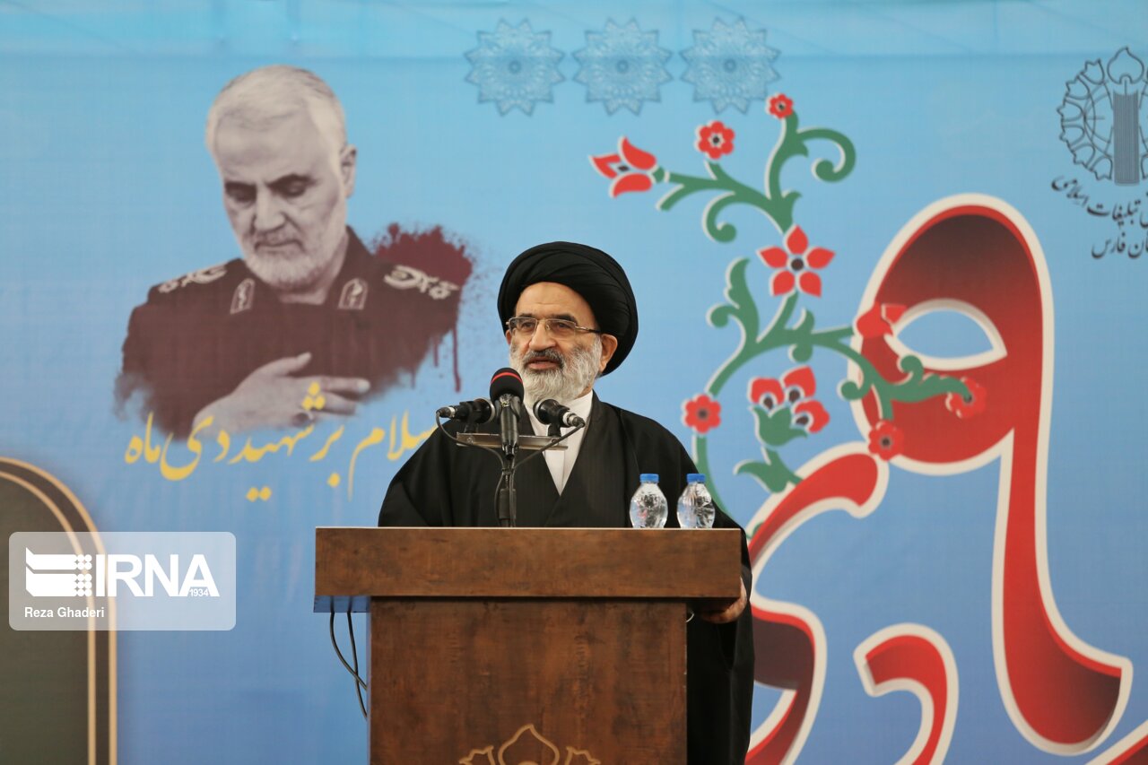 نماینده مجلس: حماسه نهم دی را باید برای آگاهی نسل جدید زنده نگه داشت