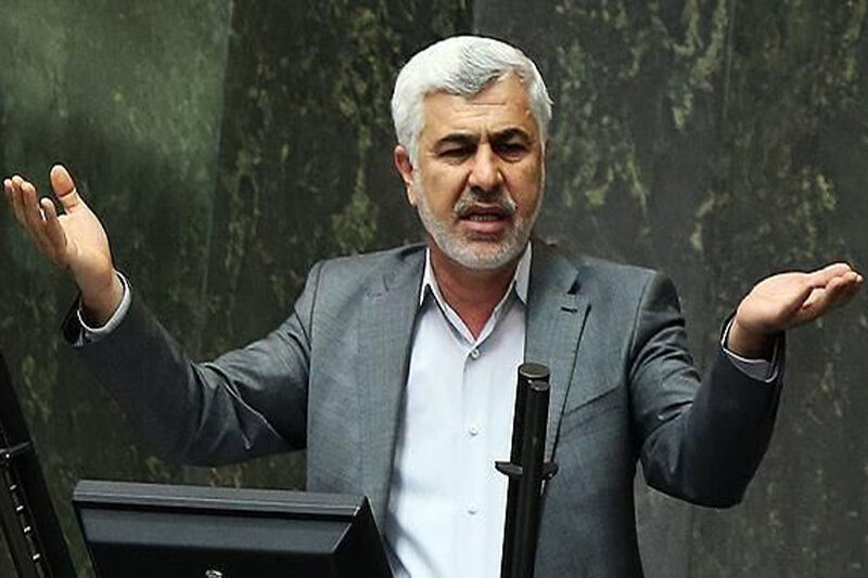 نماینده سمیرم خواستار بهبود شرایط مسکن و اشتغال کشور شد