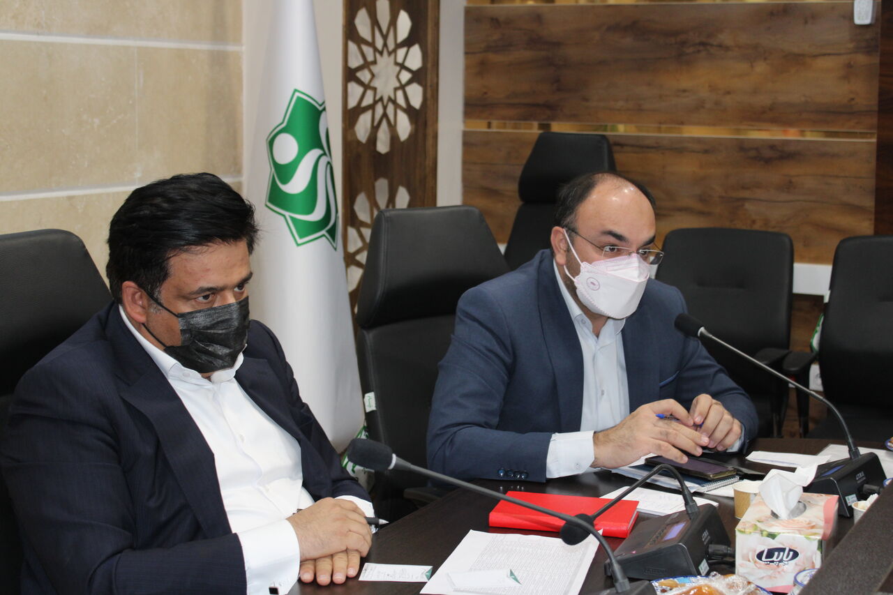توجه به مبلمان شهری از مطالبات اصلی شهروندان مهریزی است
