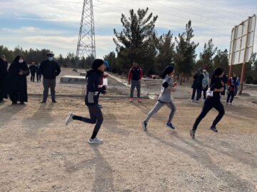 مسابقه دو صحرانوردی دختران کشور در دامغان