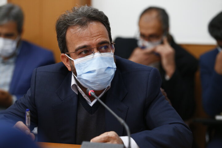 هفت هزار و ۲۰۰ هکتار از زمینهای کشاورزی شهرستان کیار به شبکه آبیاری نوین مجهز شد