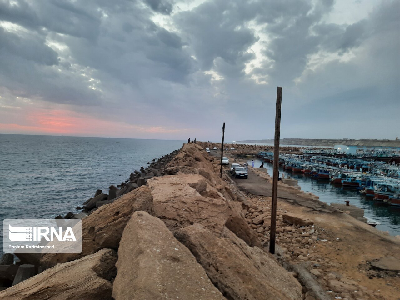 دریای عمان تا پایان هفته مواج و توفانی است