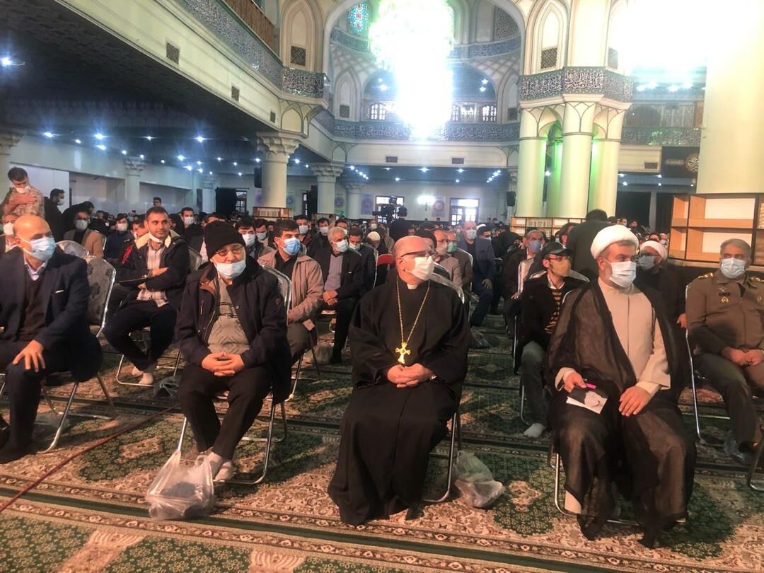 تجمع مردمی گرامیداشت ۹ دی شهرستان ری در حرم عبدالعظیم (ع) برگزار شد تجمع مردمی گرامیداشت ۹ دی شهرستان ری در حرم عبدالعظیم (ع) برگزار شد