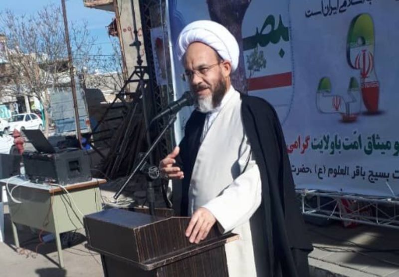 امام جمعه ششتمد: حماسه ۹ دی باید برای نسل جوان تبیین شود