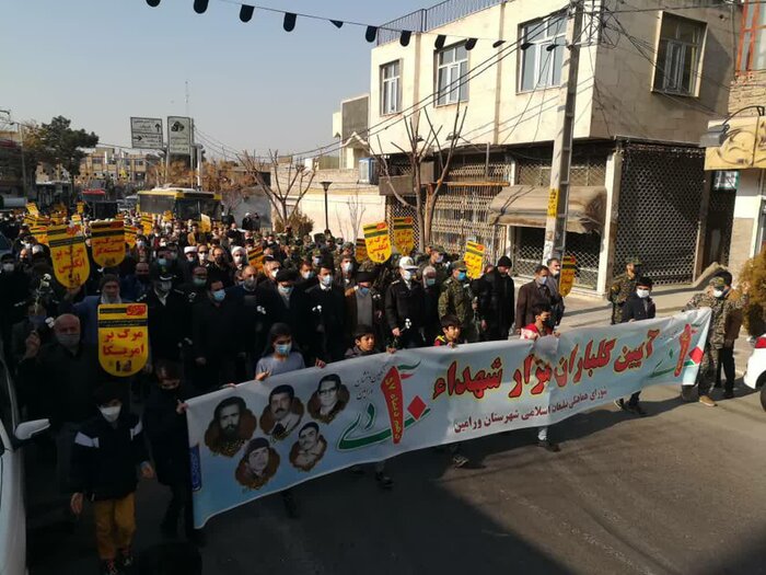 گلزار شهدای قیام ۱۰ دی ورامین گلباران شد