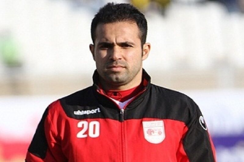 کاپیتان تراکتور: طرح واگذاری تیم برای تلطیف جو است