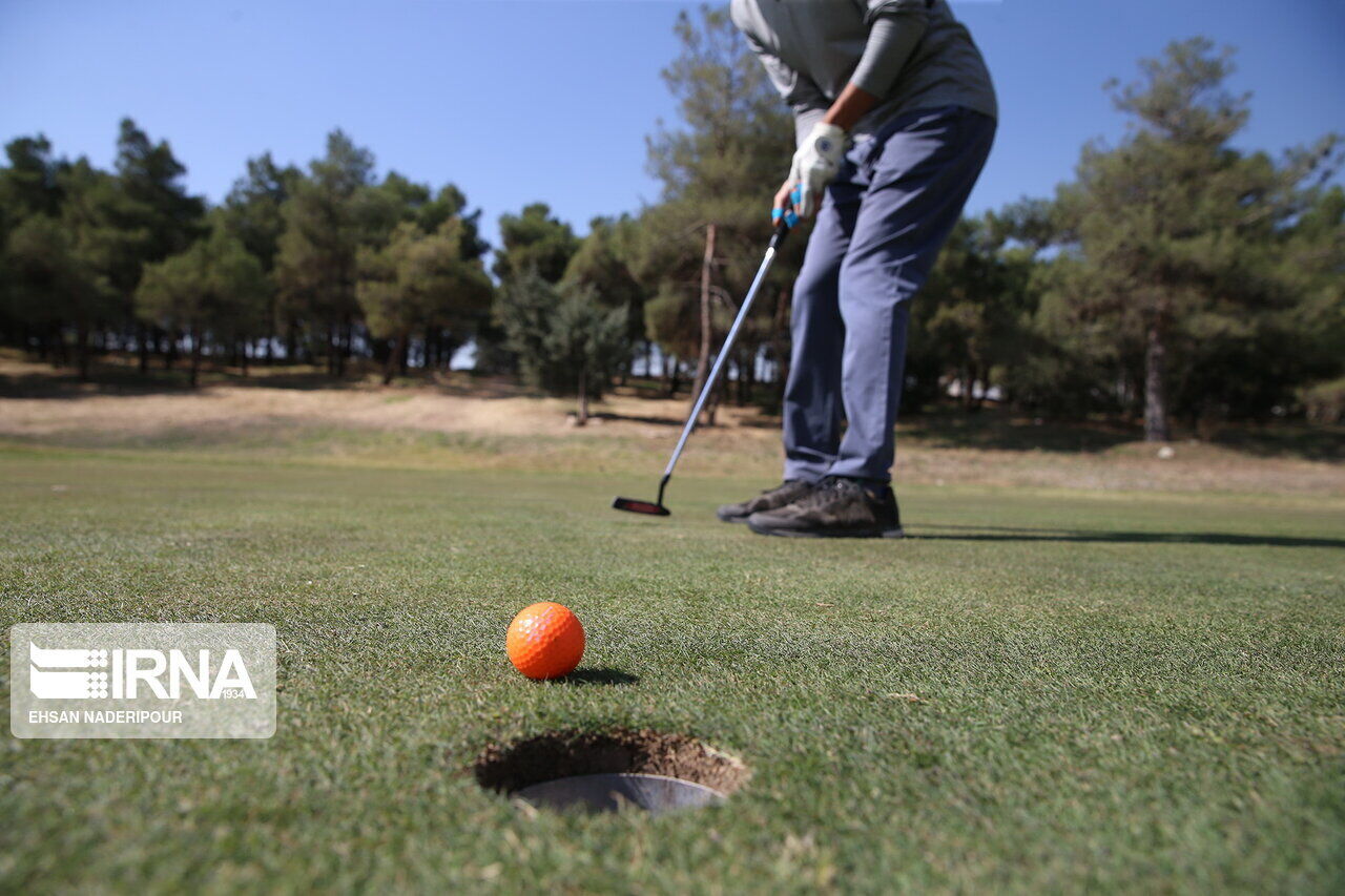 مقدمات راهاندازی زمین گلف در زرقان فارس فراهم شد مقدمات راهاندازی زمین گلف در زرقان فارس فراهم شد