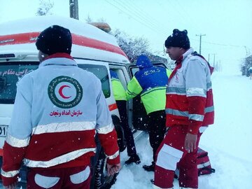 امدادرسانی به ۳۴۰۰ نفر در برف و کولاک طی ۷۲ ساعت گذشته 