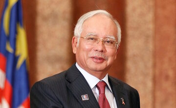 انتقاد از سفر نخست وزیر سابق مالزی به چین