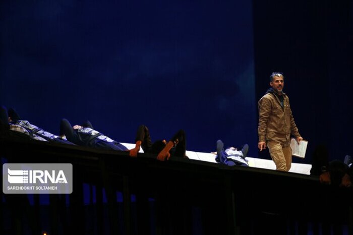 تئاتر همچنان بر مدار کوچ محدودیتهای کرونایی و عطر حاج قاسم