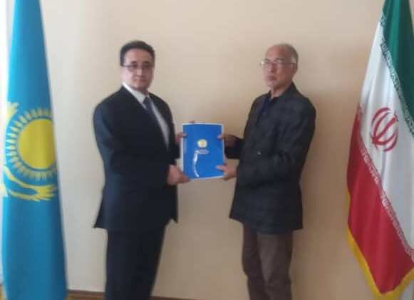 نویسنده گلستانی پژوهشگر برتر کنفرانس بینالمللی فارابی در قزاقستان شد