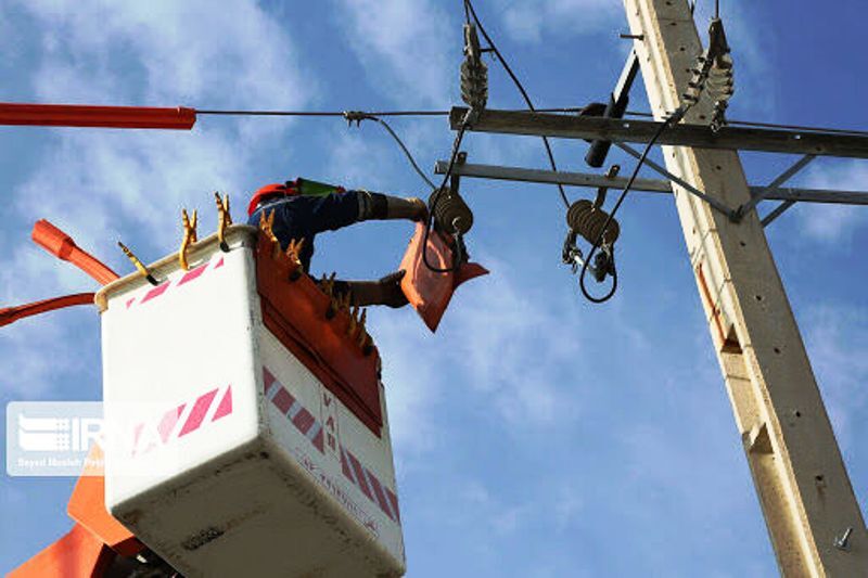 ۸۰۰ طرح برق رسانی در دامغان با ۱۱۵ میلیارد ریال اجرا شد