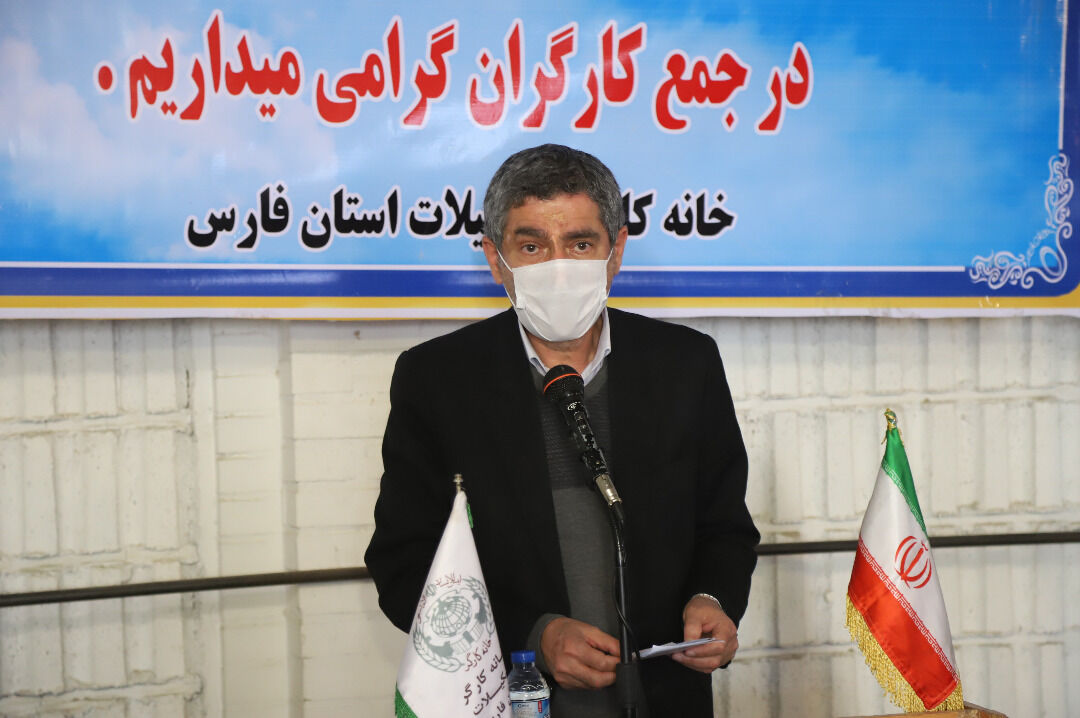 استاندار فارس:سرگردانی کارگران پنج کارخانه استان را پایان می‌دهیم