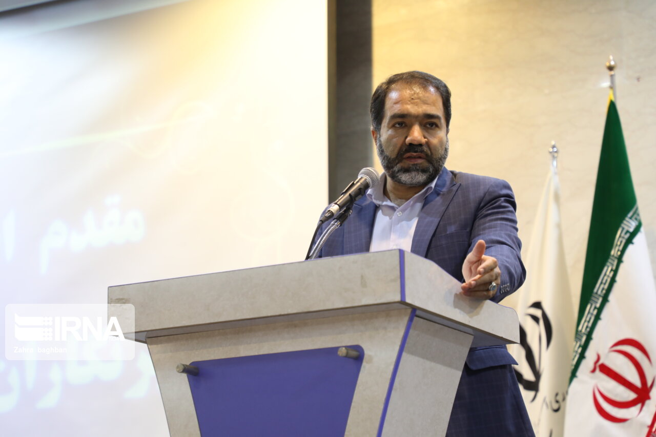 استاندار اصفهان: رعایت موازین بهداشتی و تداوم واکسیناسیون شهروندان ضروریست