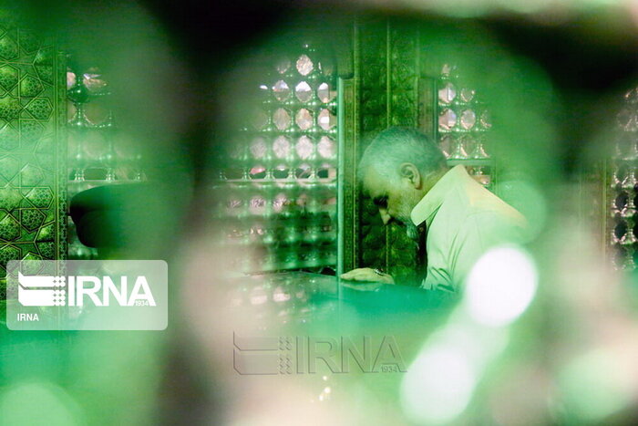 تنها یک مسلمان از مسیحیان شرقی دفاع کرد/ اول غذای این دوستان سرباز را بدهید!