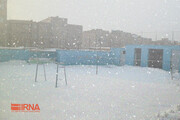 ریزش برف مدارس استان همدان در نوبت بعدازظهر را به تعطیلی کشاند