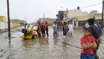 شهردار: آب باران در ۸۰ درصد خانه‌های کُنارک نفوذ کرده است