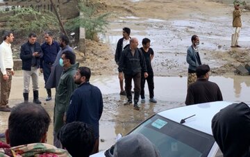 حضور میدانی مدیرعامل منطقه آزاد چابهار و خدمت‌رسانی به اهالی روستای تیس