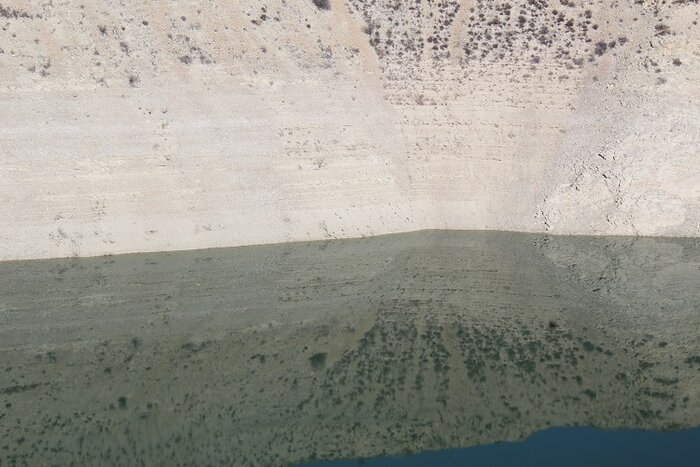 سرچشمههای خشک سد بارزو شیروان چشم انتظار باران