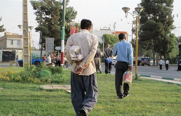 زنگ بوستان‌ها برای که به صدا در می‌آید