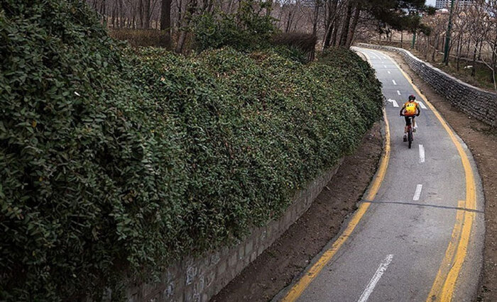 زنگ بوستانها برای که به صدا در میآید