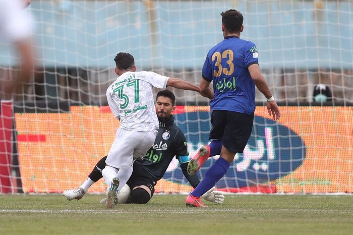 توقف استقلال در دقیقه ۹۲؛ آلومینیوم مزد بازی شجاعانهاش را گرفت