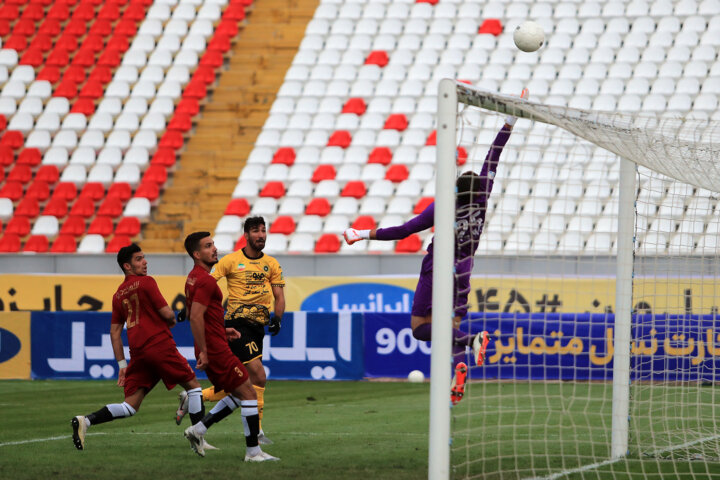 فقر گل زنی در نیم فصل لیگ برتر فوتبال دوره بیست و یکم و چرایی آن