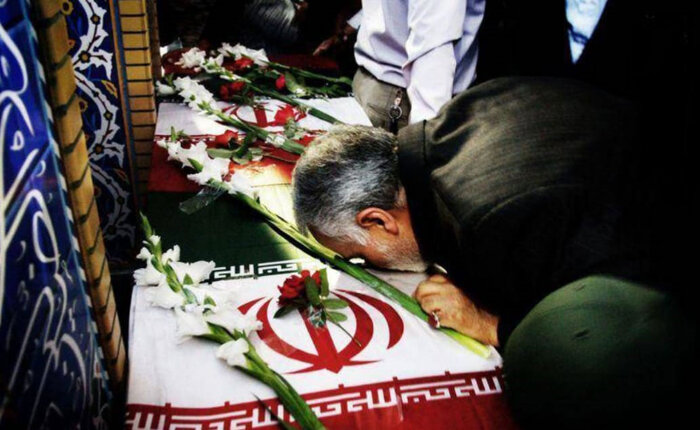 شهیدی که حاج قاسم به خاطرش میدان را ترک کرد