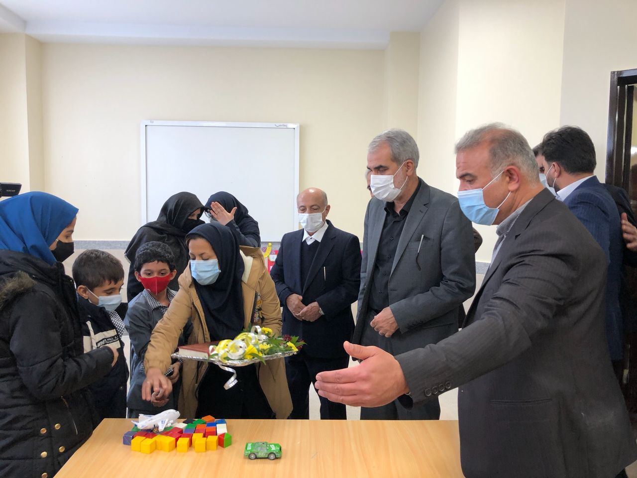 وزیر آموزش و پرورش: نام خیران مدرسه ساز باید در کتابهای درسی درج شود وزیر آموزش و پرورش: نام خیران مدرسه ساز باید در کتابهای درسی درج شود