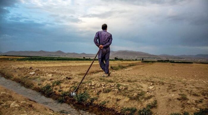 چرا به رحم نمی آید این ابر رحمانی