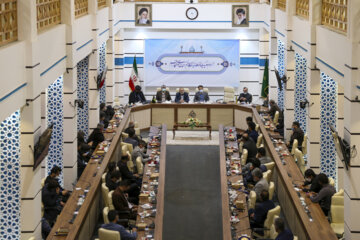 دیدار معاون امور مجلس رئیس‌جمهور با با اساتید و اعضای کانون دانشگاهیان ایران