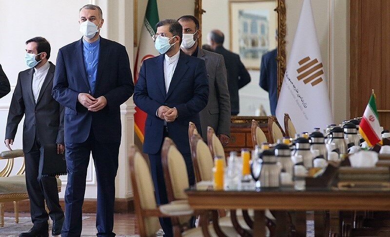 تهران-ایرنا- نحوه لباس پوشیدن سیاستمداران از آن موضوعاتی است که همیشه...