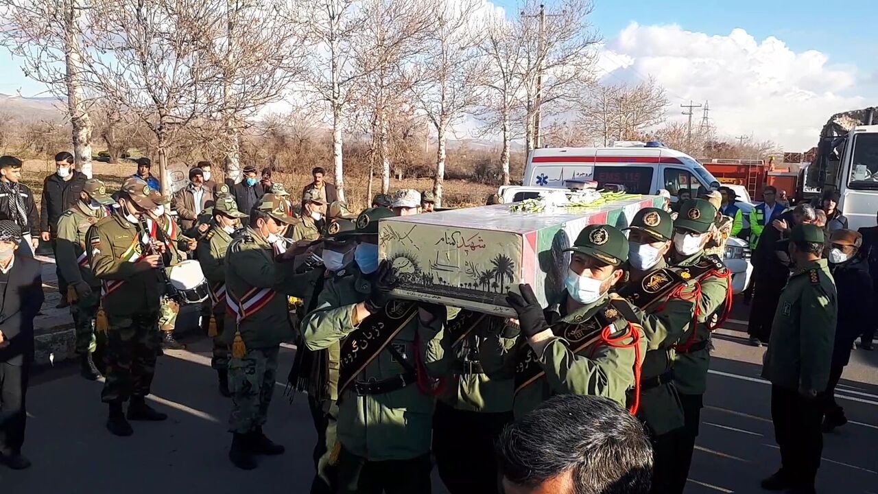 پیکر پاک یک شهید گمنام وارد بروجرد شد