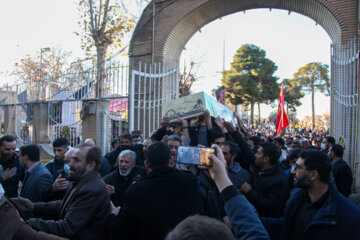 مراسم خاکسپاری شهید گمنام در شهرداری کرمانشاه