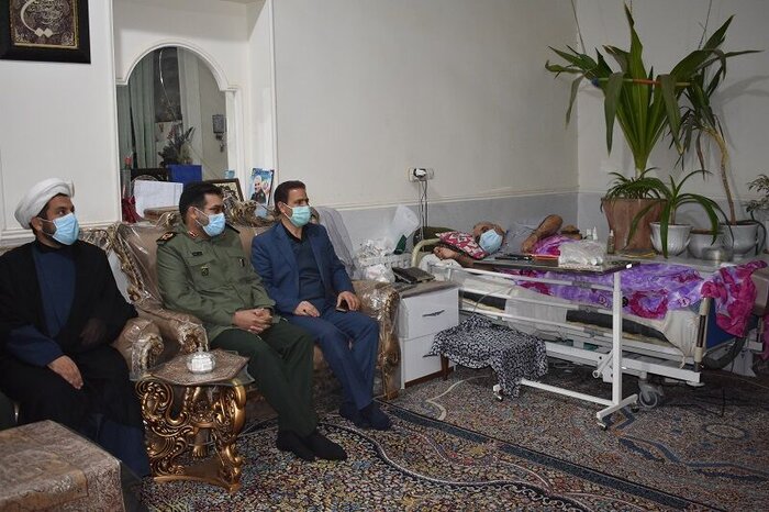 شهدا پرچمداران راستین عرصههای عشق و معرفت هستند