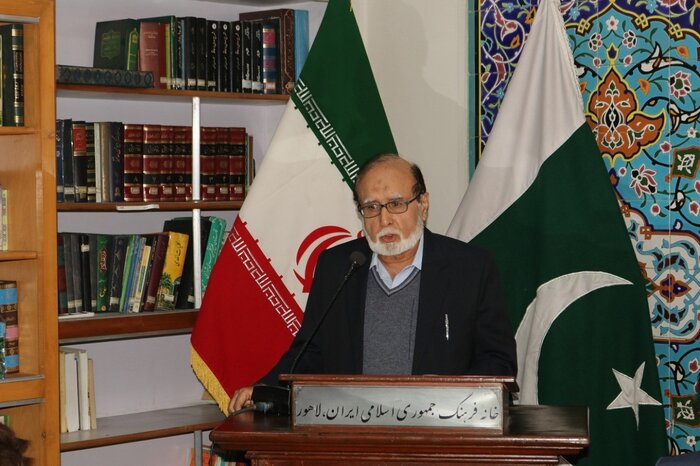 شخصیتهای پاکستانی: مکتب سردارسلیمانی سنگ بنای سقوط نظام استکباری است