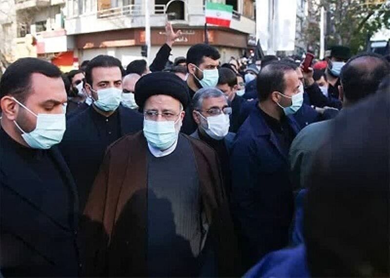 حضور آیتالله رئیسی در مراسم تشییع شهدا